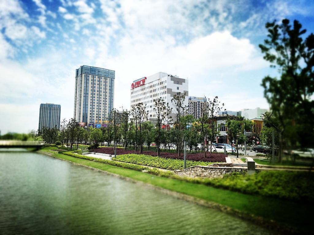 Shanghai Shang Pin Yuan Service *