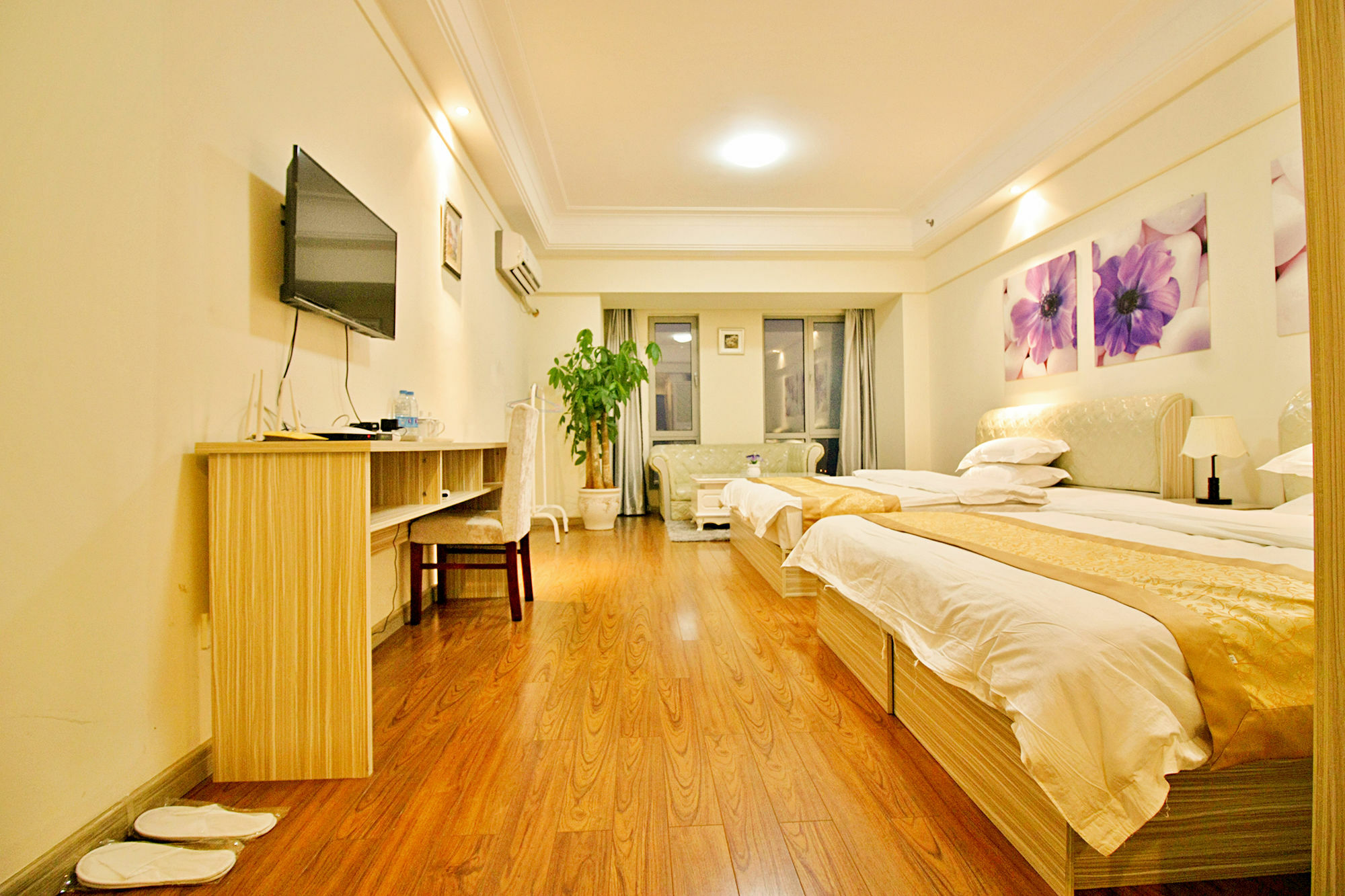 Shanghai Shang Pin Yuan Service *