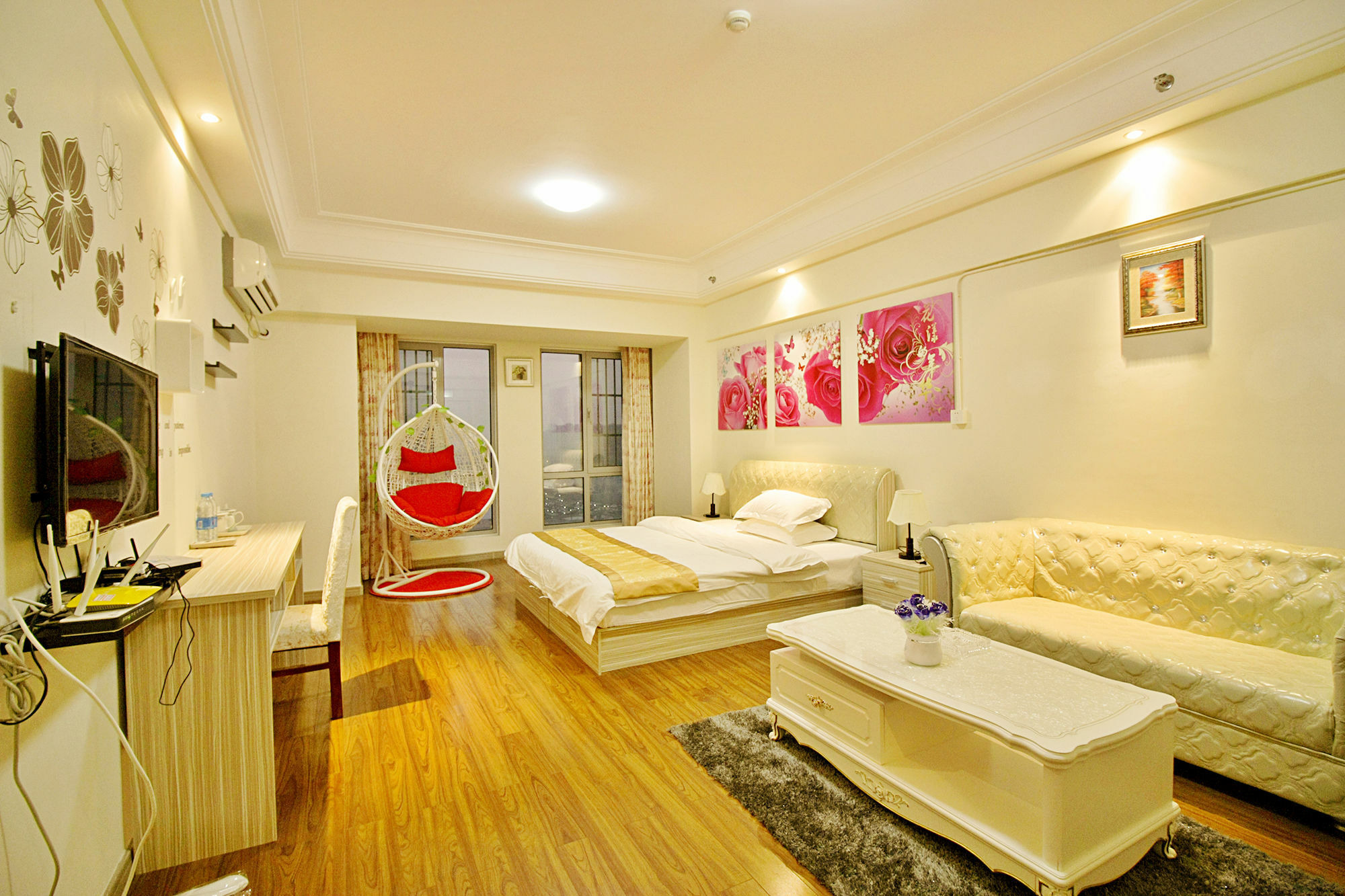 Shanghai Shang Pin Yuan Service *